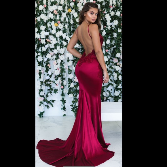 Red Daydream Gown Satin and Lace - Picture 3 of 8